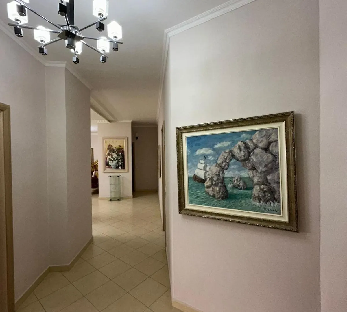 Aba 'S Apartament City 2 فلورا 0*,